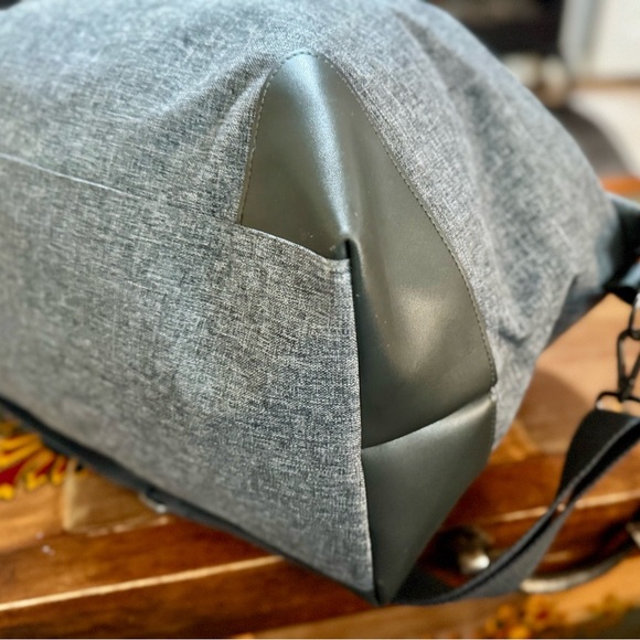 Buckle Weekend Bag - Picture 4 of 9